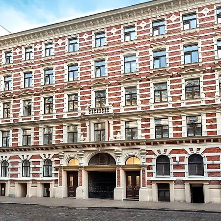 Apartment Park In The Heart Of